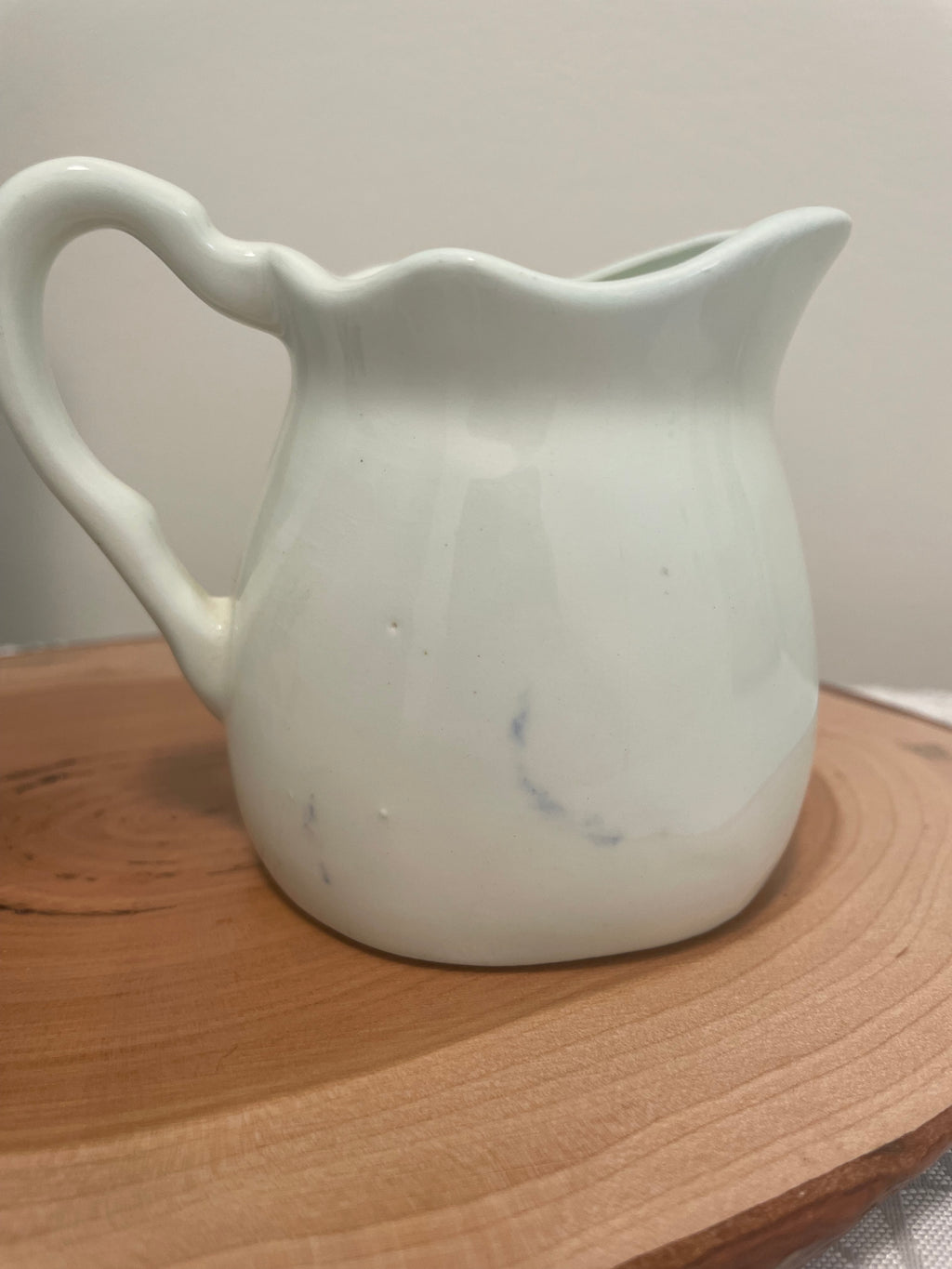Royal Sealy Japan creamer measuring cups