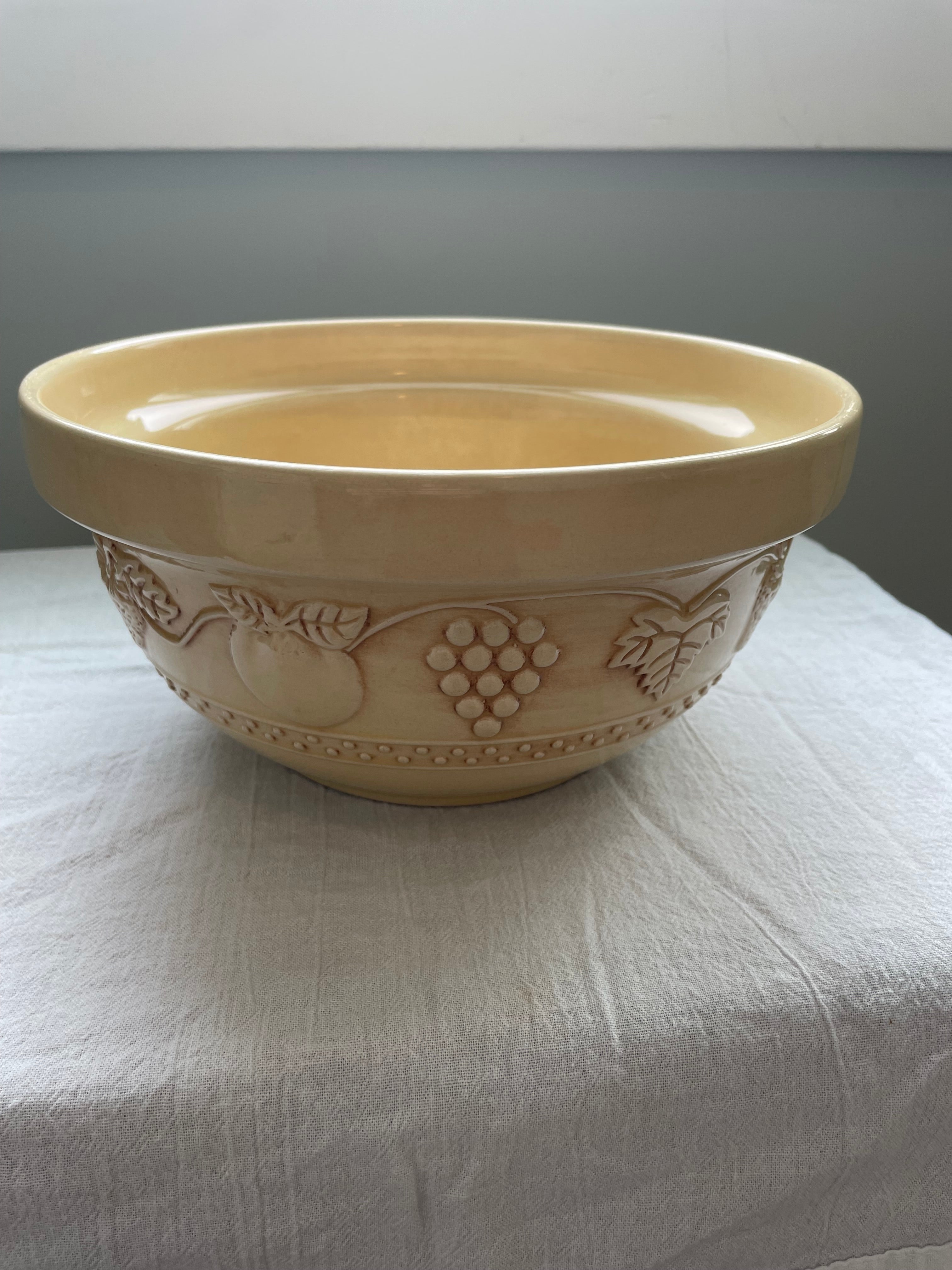 Robinson-Ransbottom vintage stoneware bowl