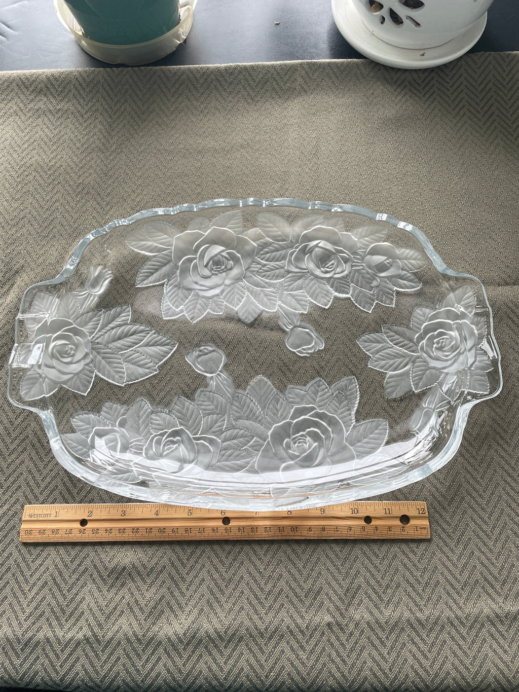 Mikasa Studio Nova Winter Rose platter