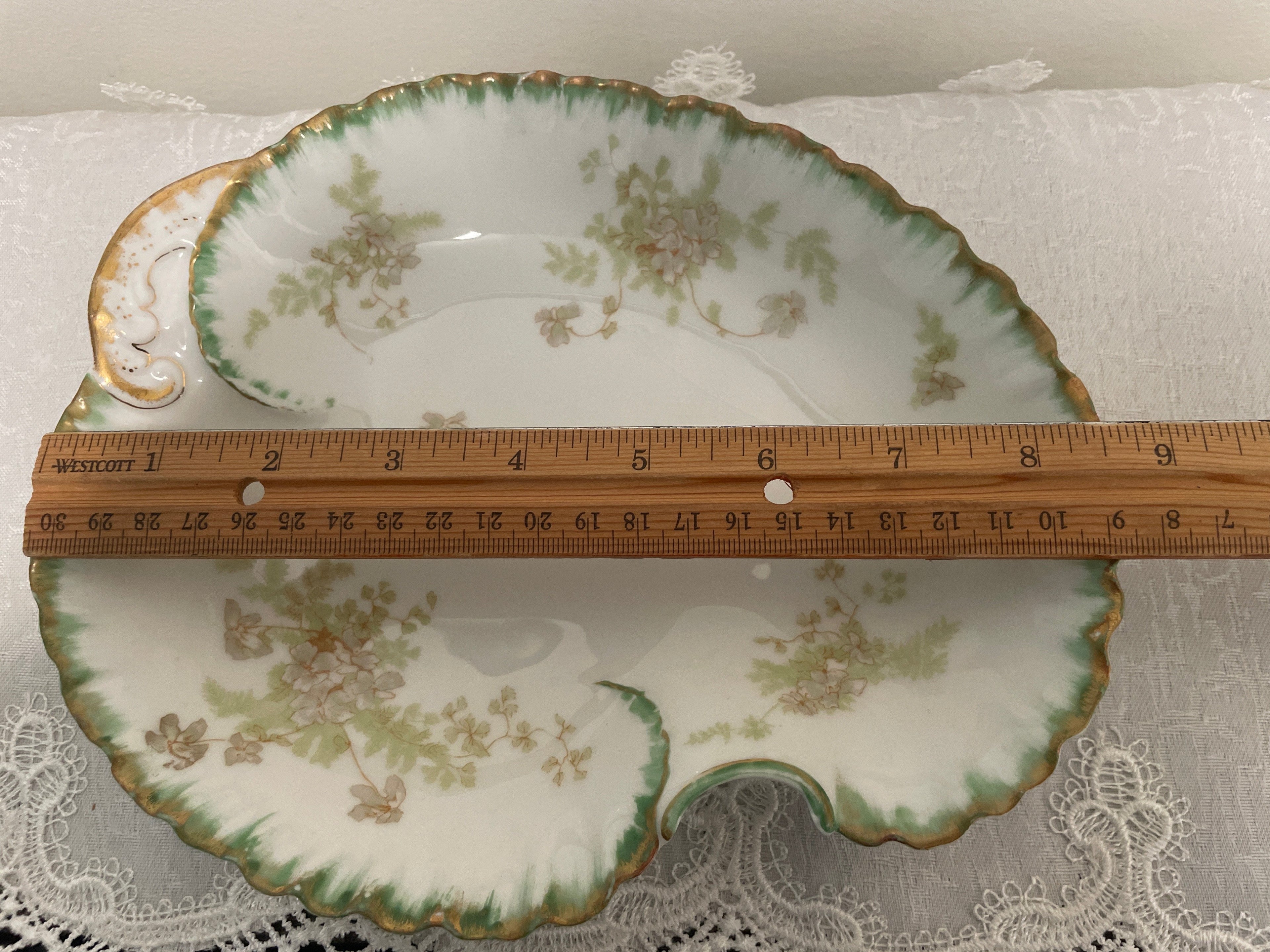 Haviland & Co. Limoges Schleiger 52C dish