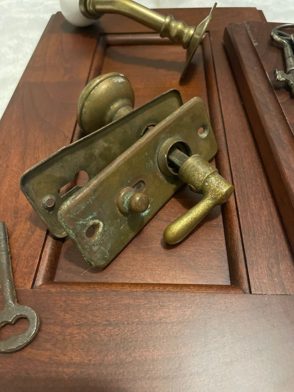 Victorian-era door knobs & wall hook