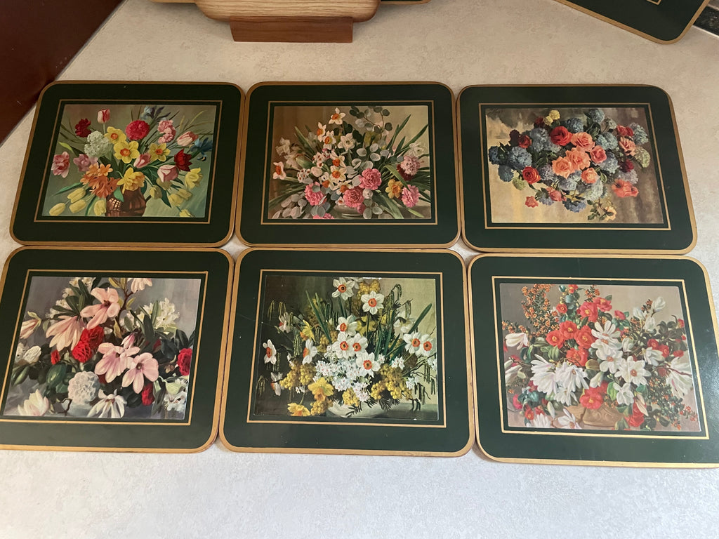 Clover Leaf cork-backed table mats