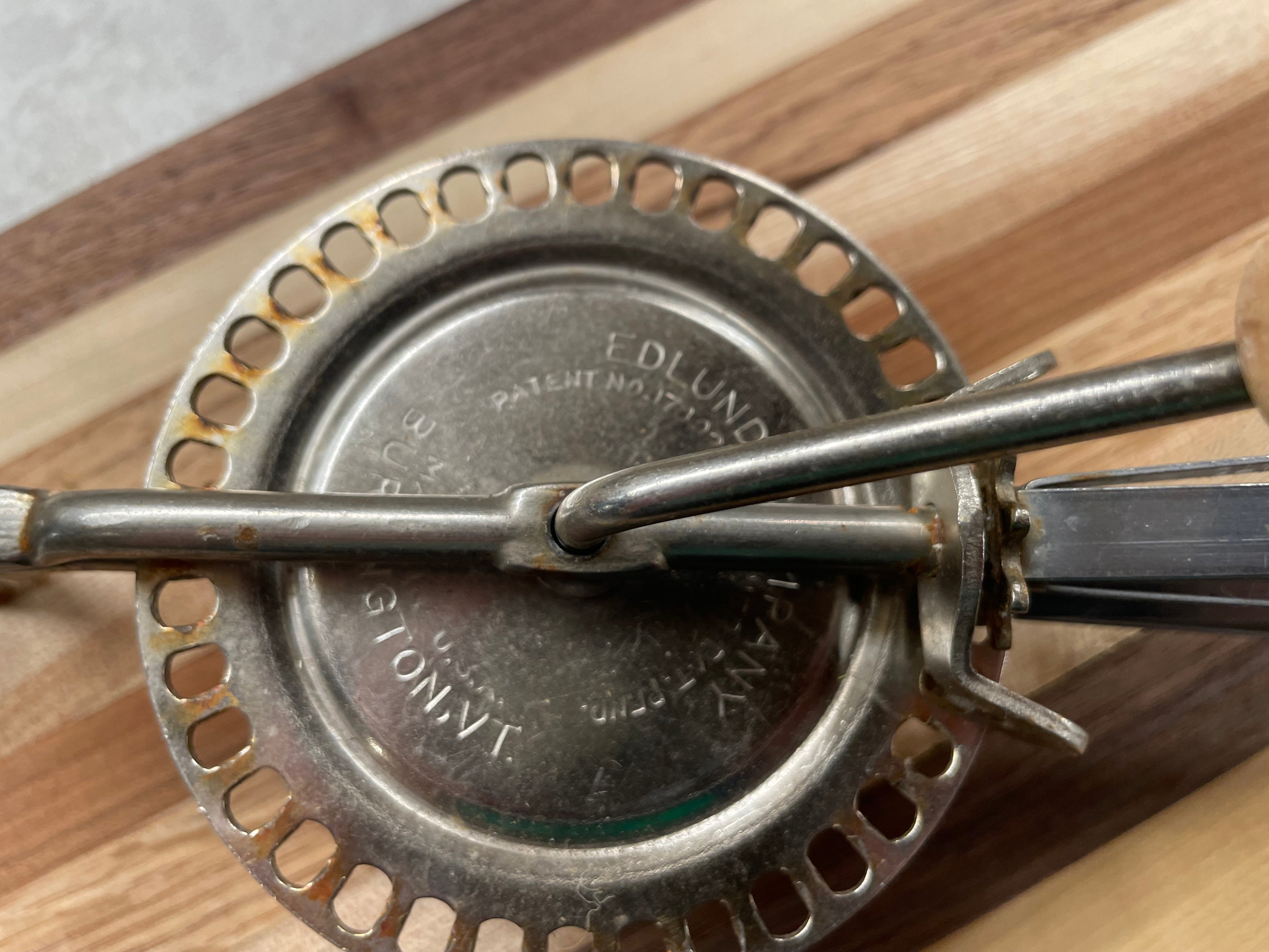Edlund egg beater