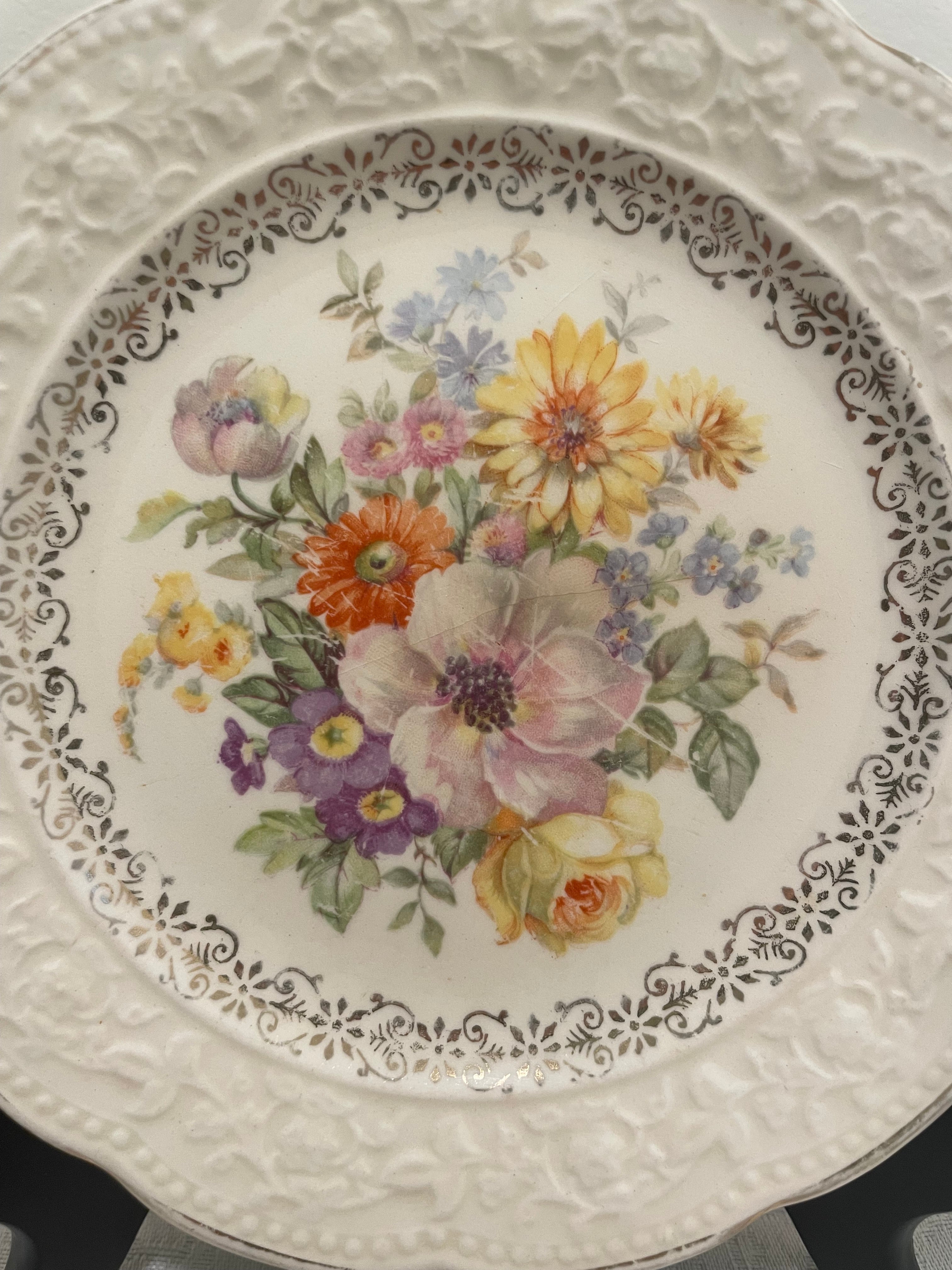 Edwin M. Knowles China Co..
