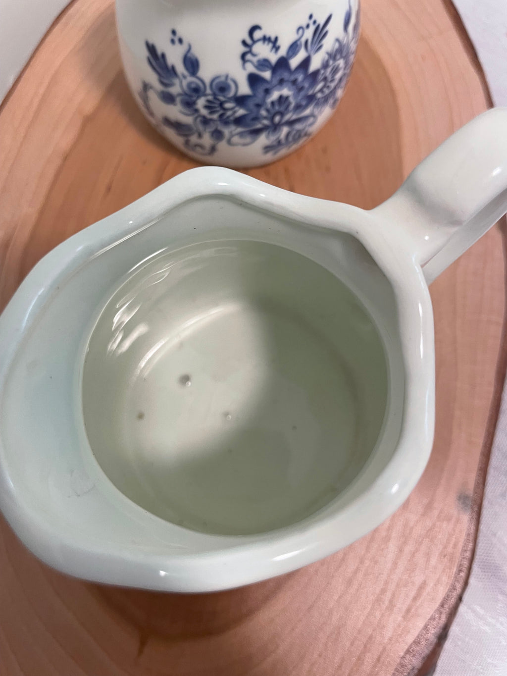 Royal Sealy Japan creamer measuring cups