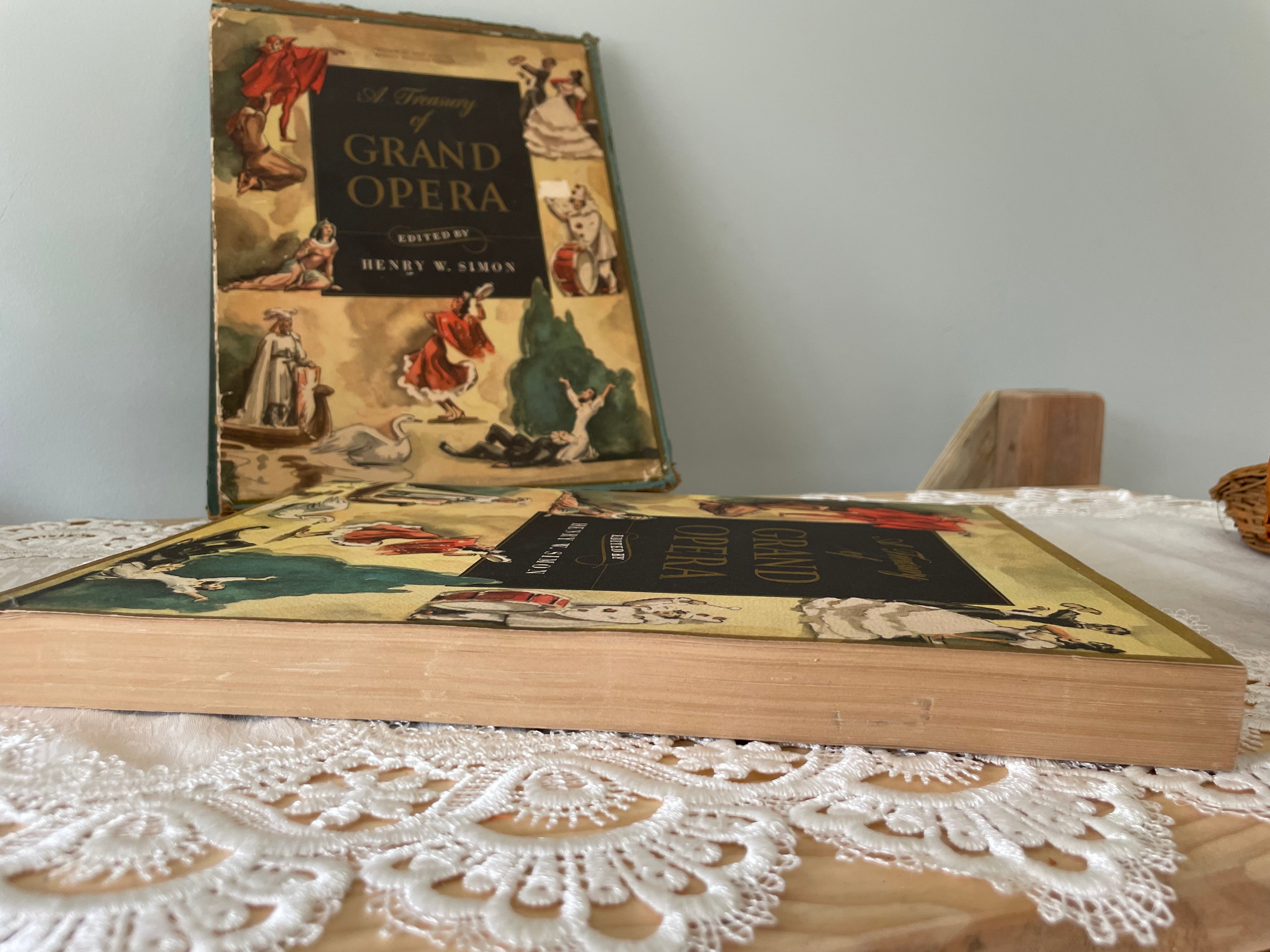 A Treasury of Grand Opera book