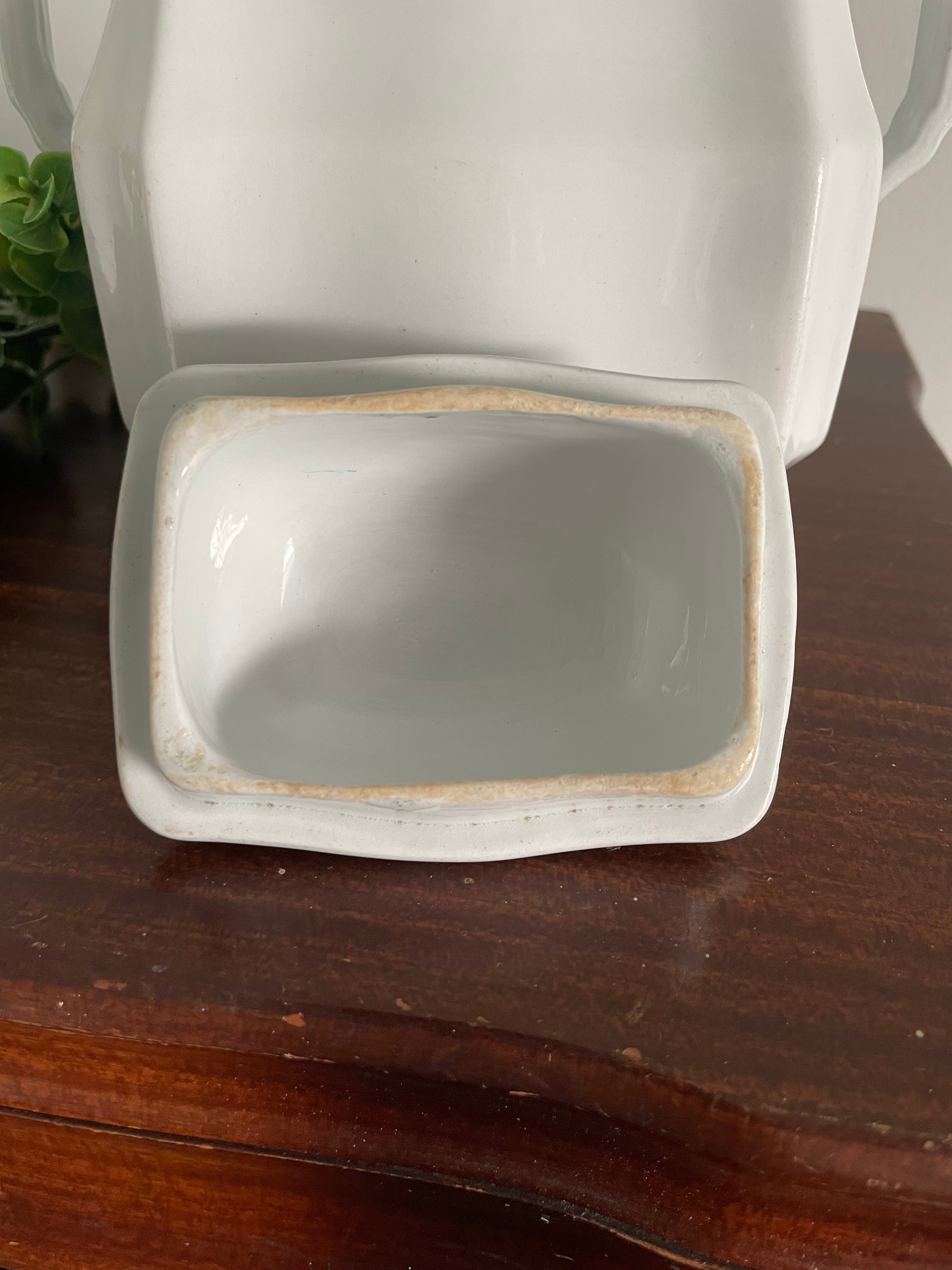 J&G Meakin sugar bowl