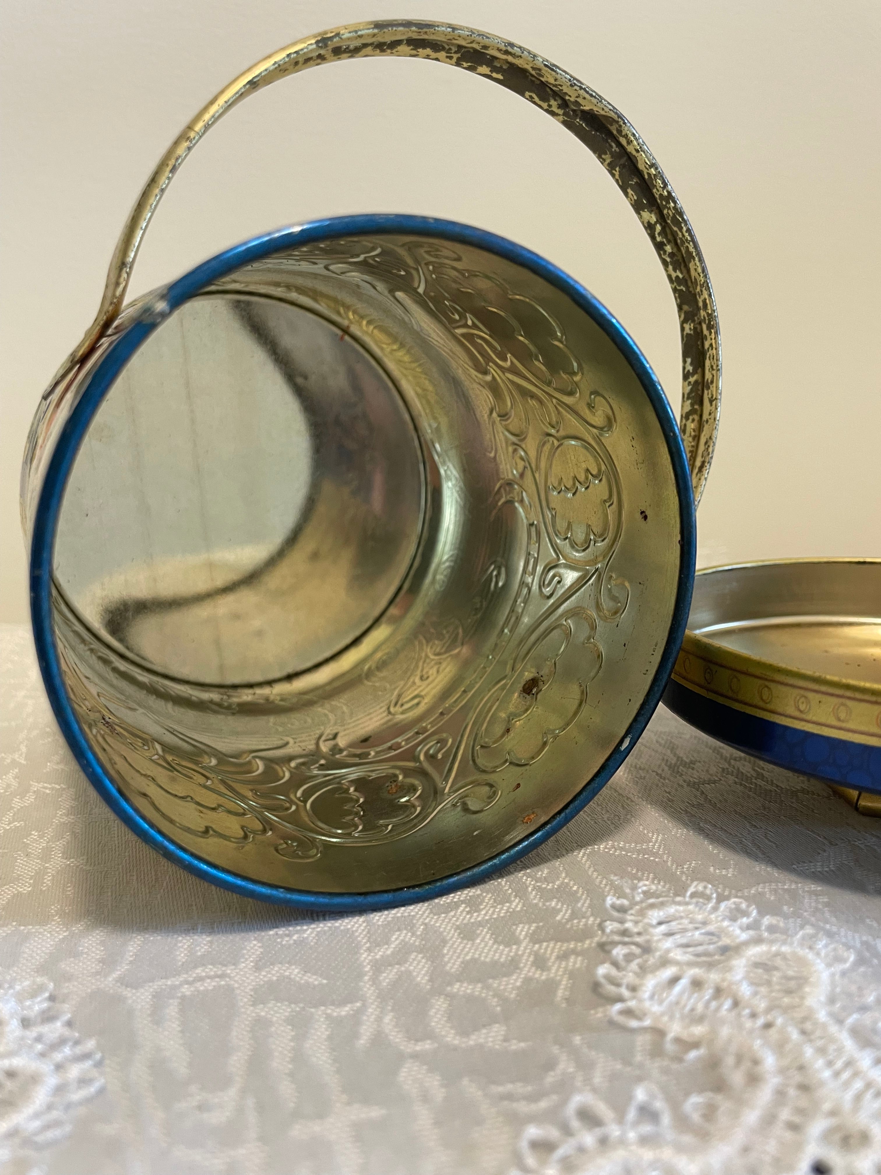 Murray Allen floral "Pearl" tin - England