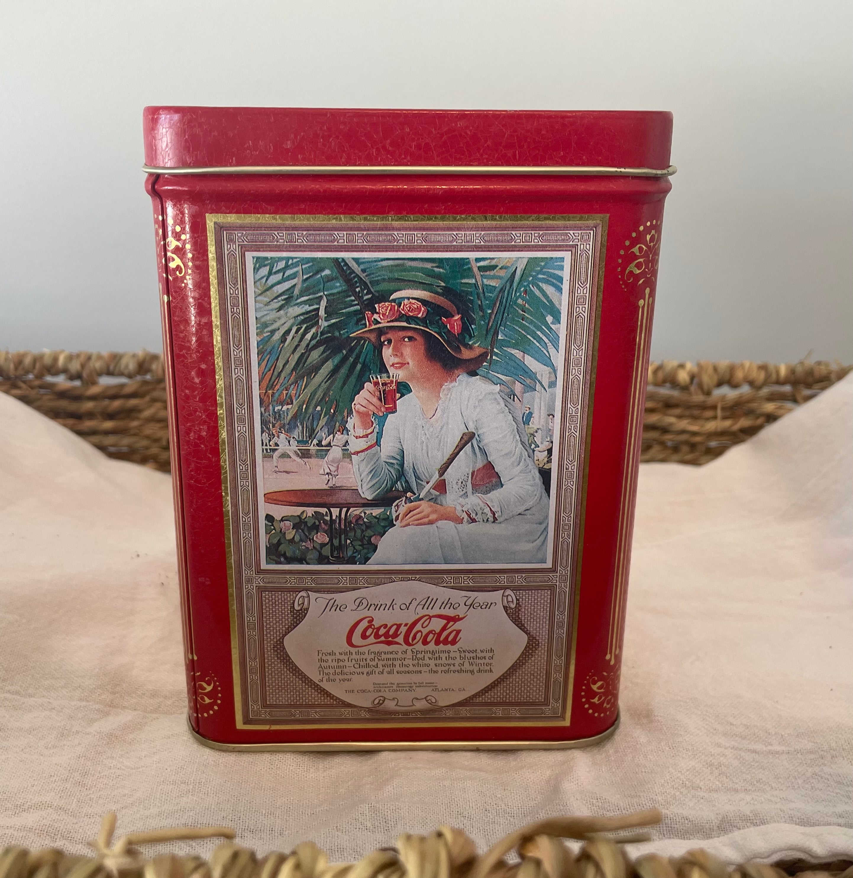 1994 collectible Coca-Cola tin