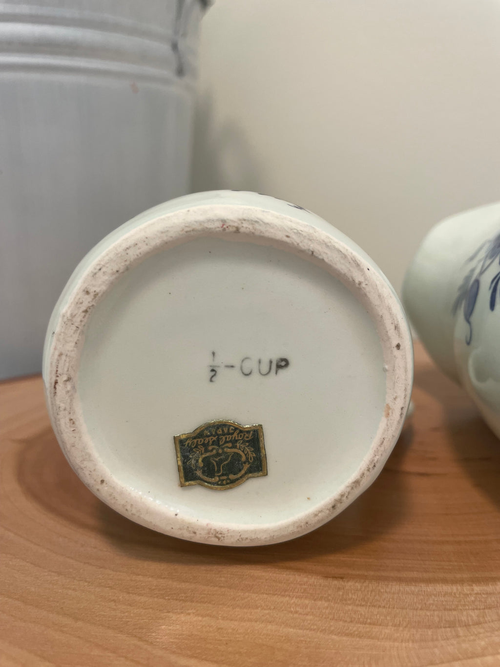 Royal Sealy Japan creamer measuring cups