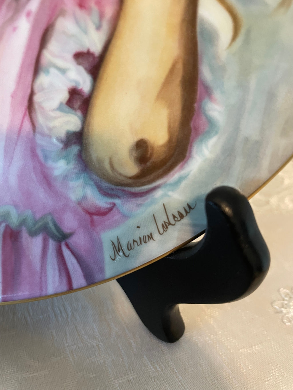 1976 Mother’s Day Collector Plate “Pinky and Baby”