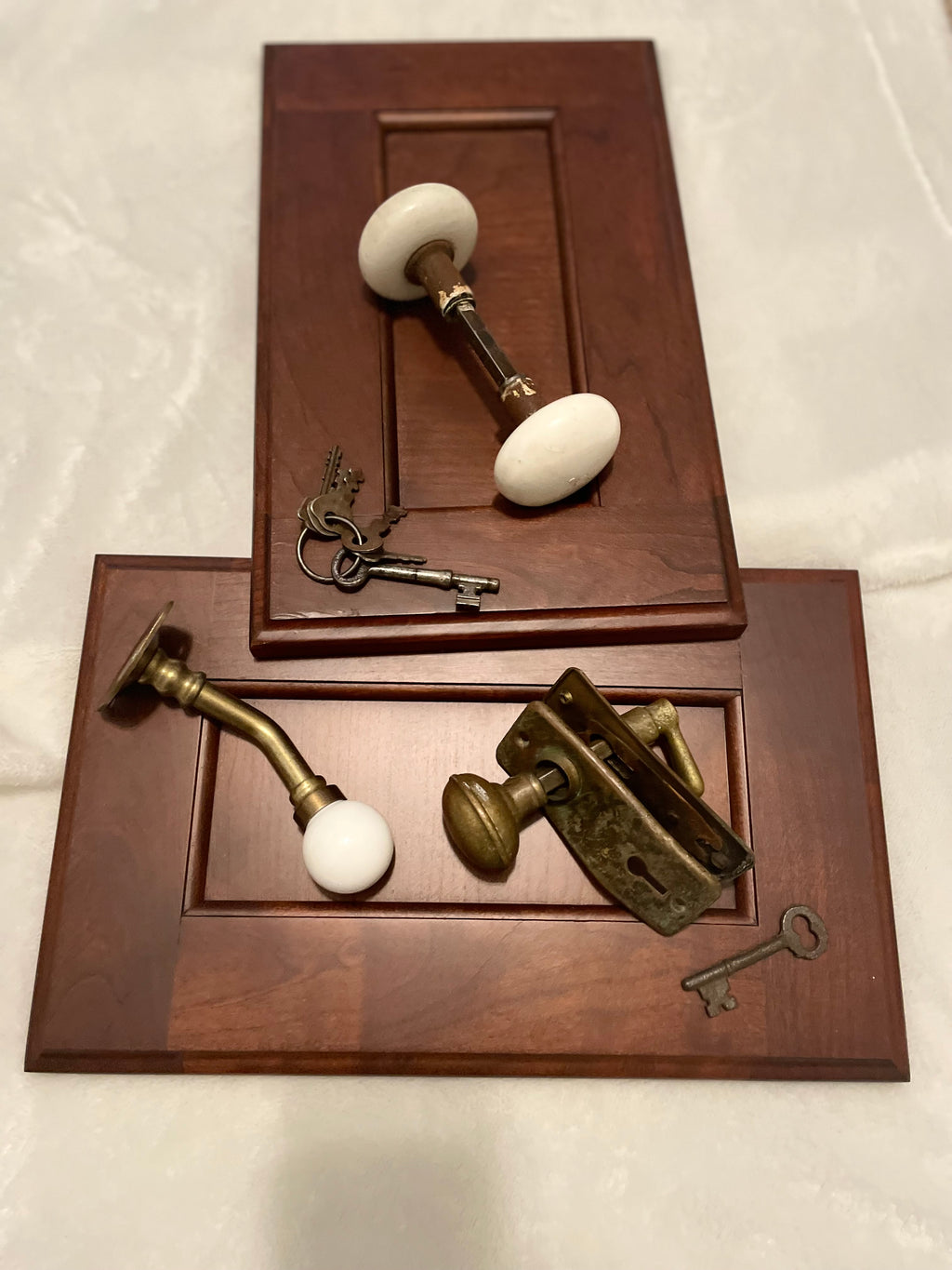 Victorian-era door knobs & wall hook