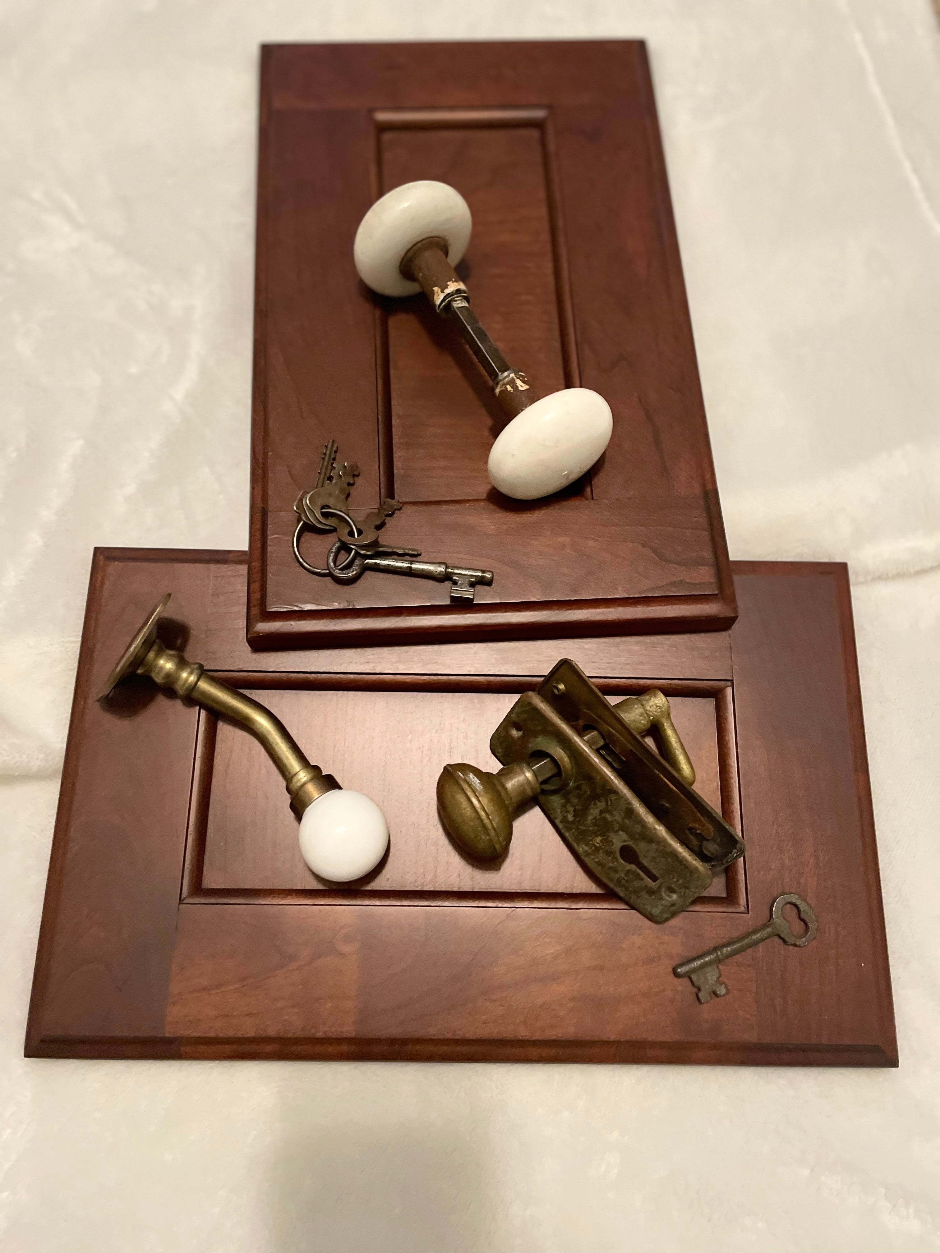 Victorian-era door knobs & wall hook
