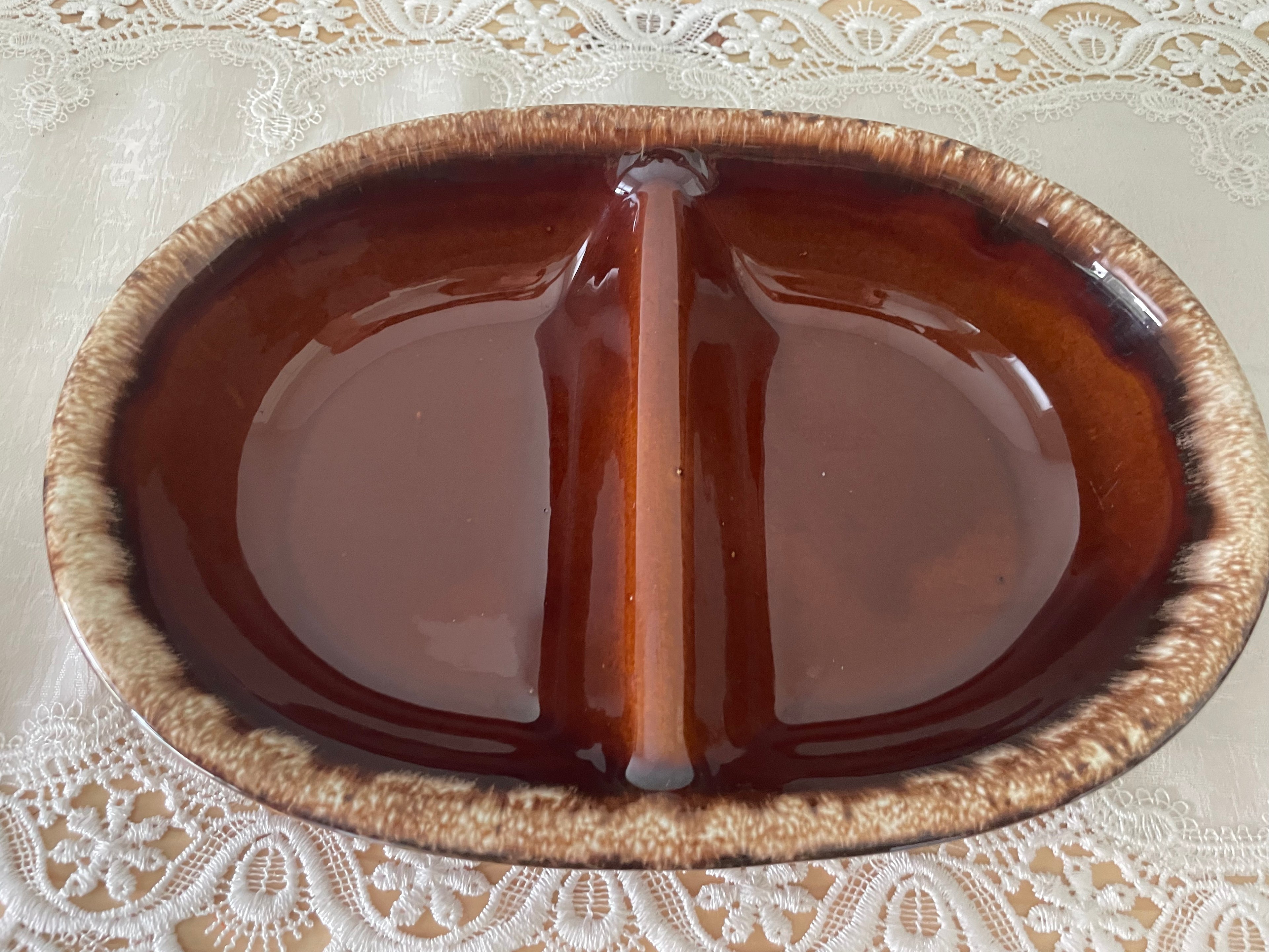 Hull pottery divided dish
