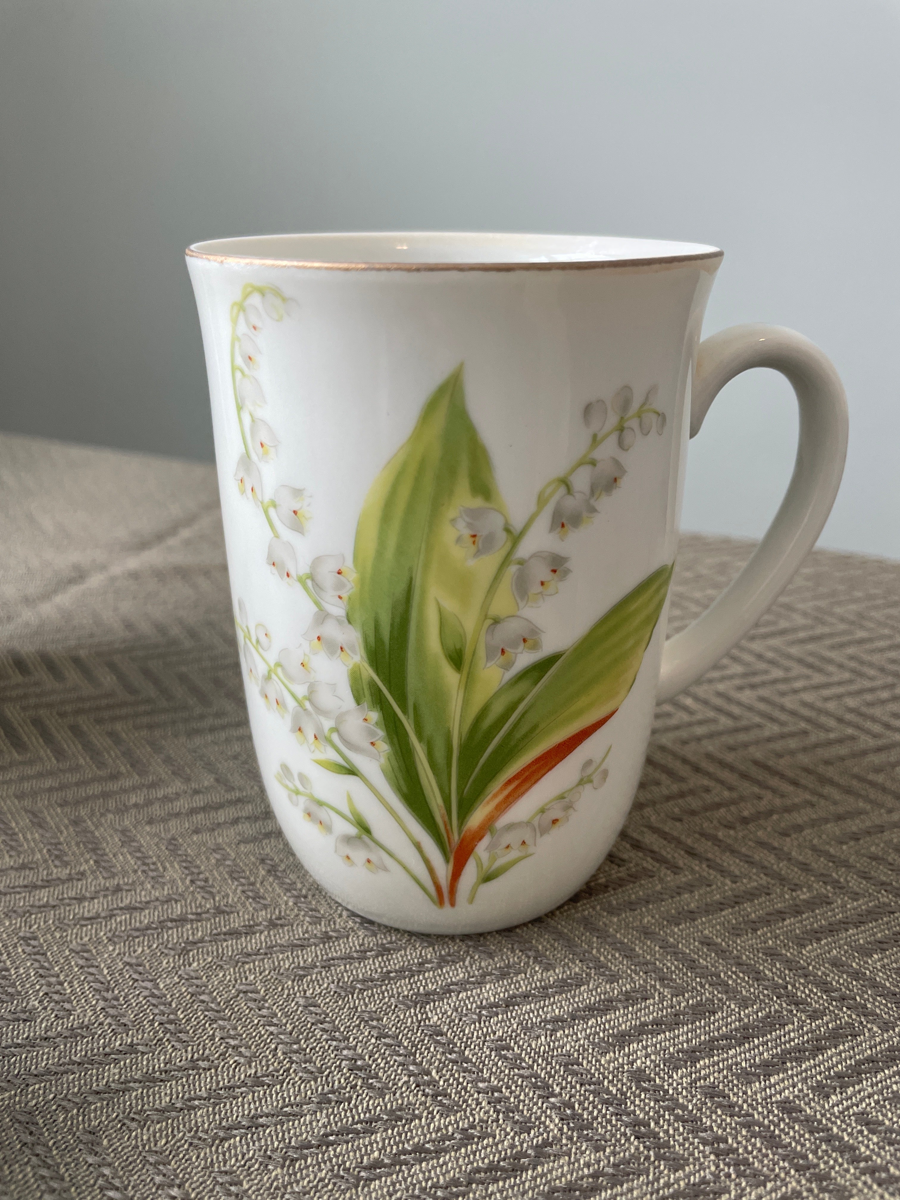 Japanese porcelain coffee/tea mugs