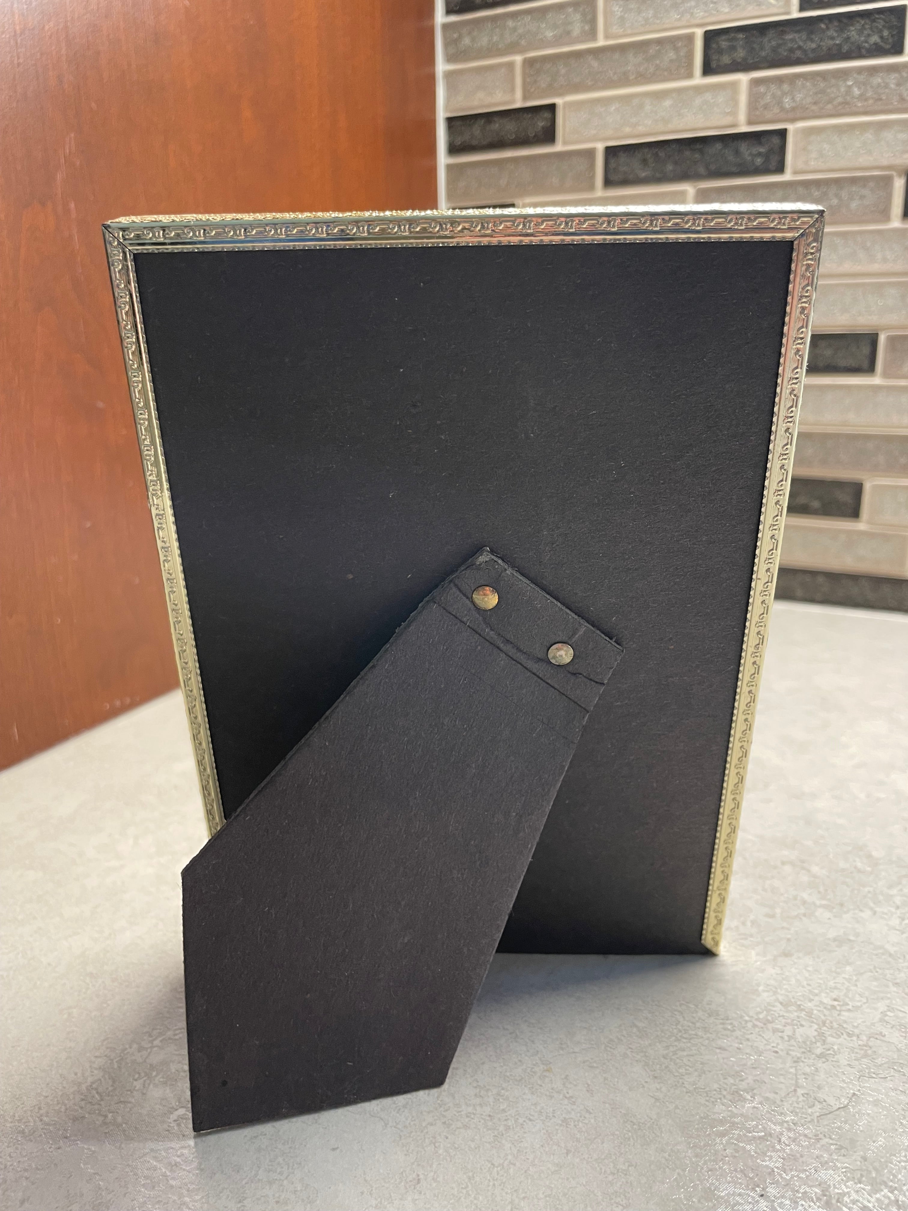 Gold 5x7 frame