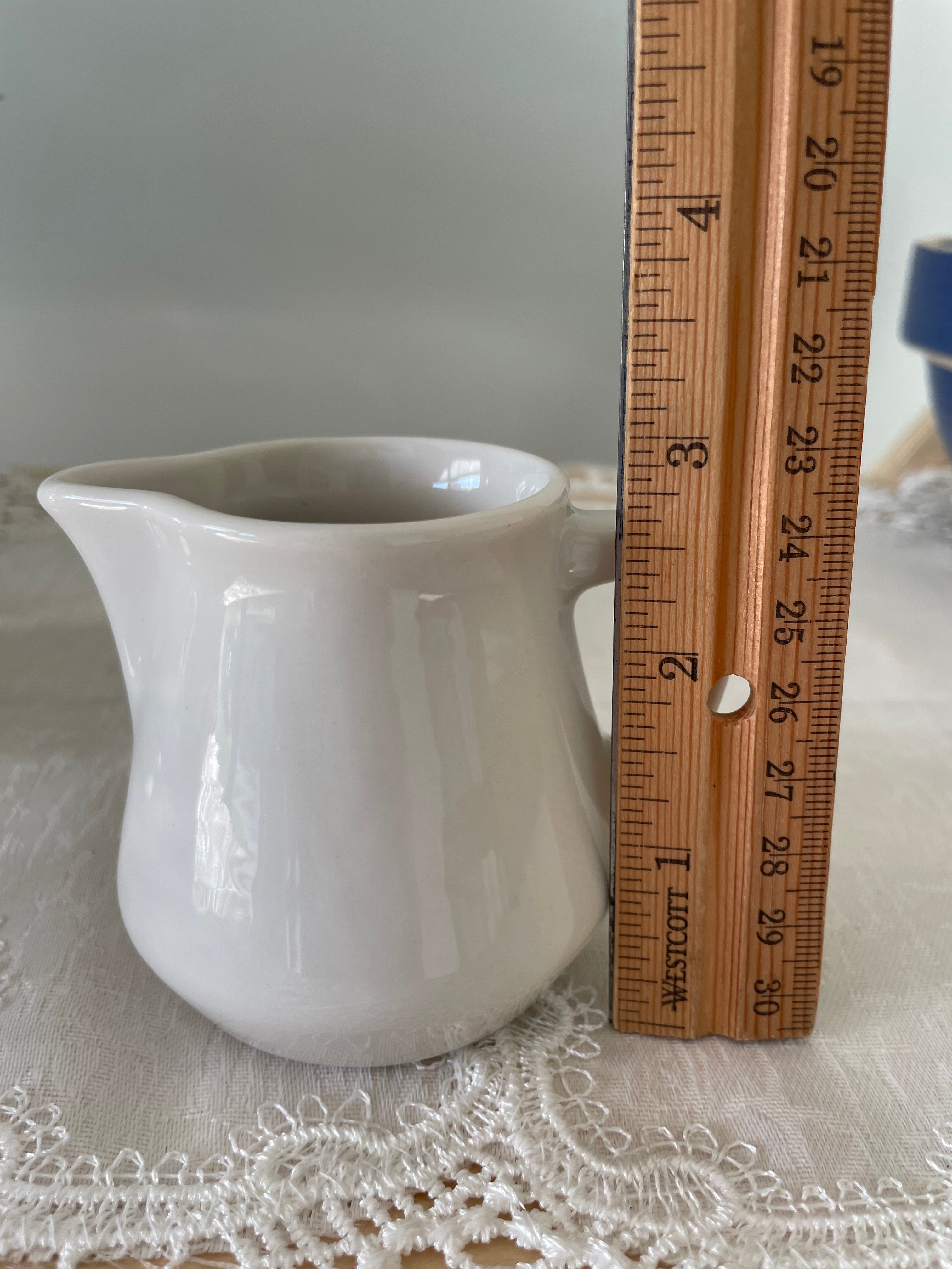 Syracuse China creamer