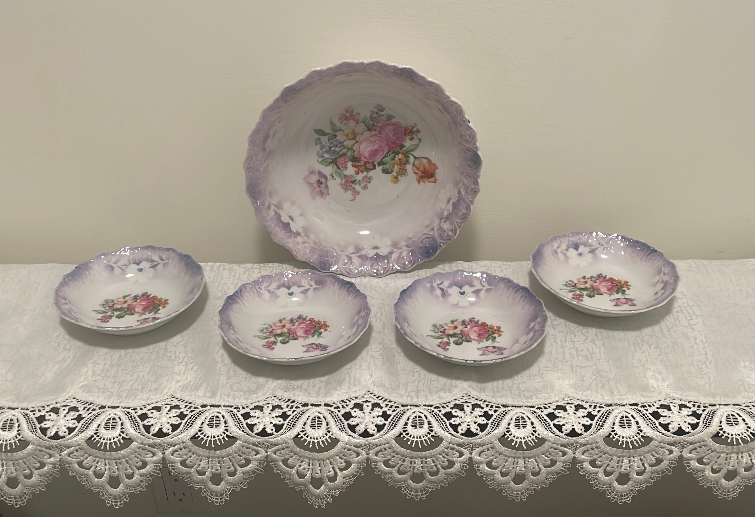 Bavaria 5-piece set Porcelain Floral Luster Serving & Berry Bowls