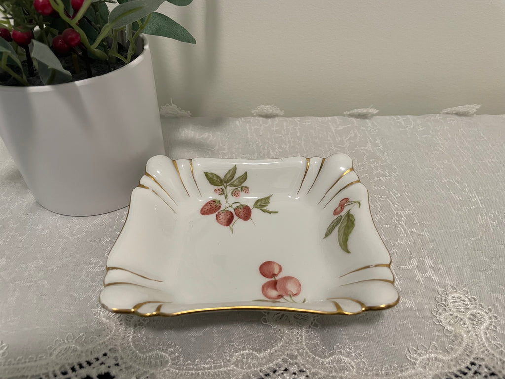 Haviland & Co. trinket dish