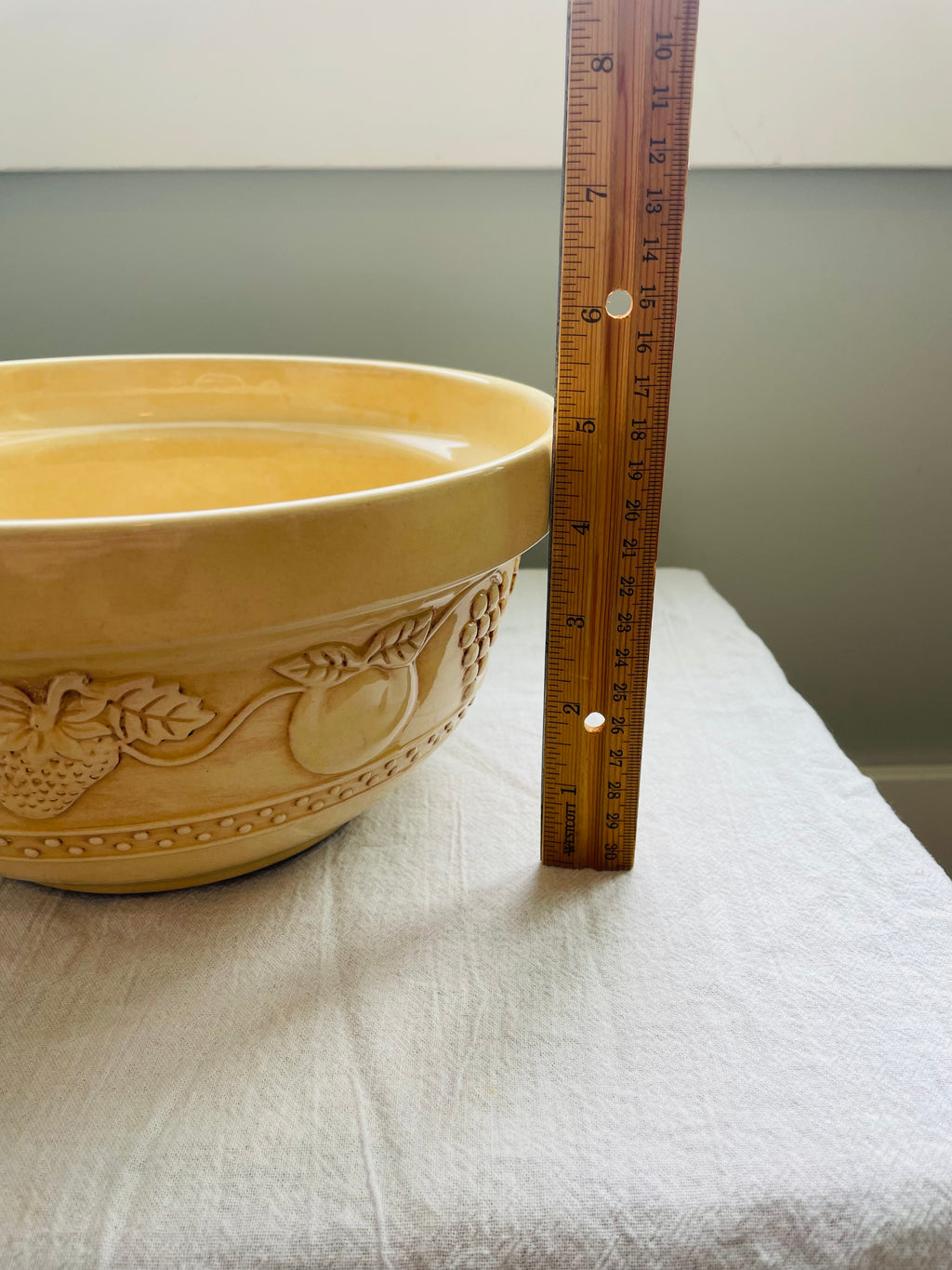 Robinson-Ransbottom vintage stoneware bowl