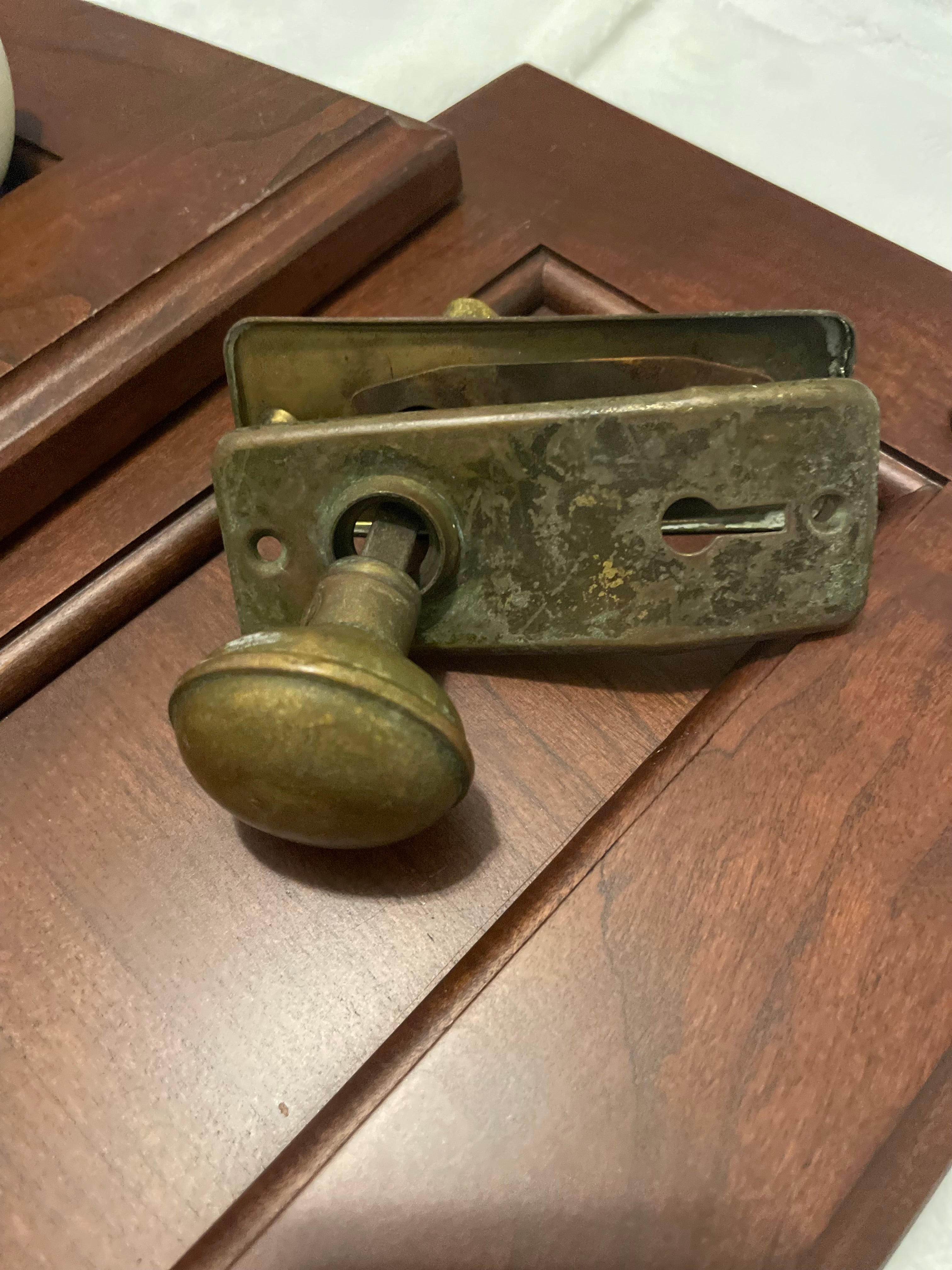 Victorian-era door knobs & wall hook