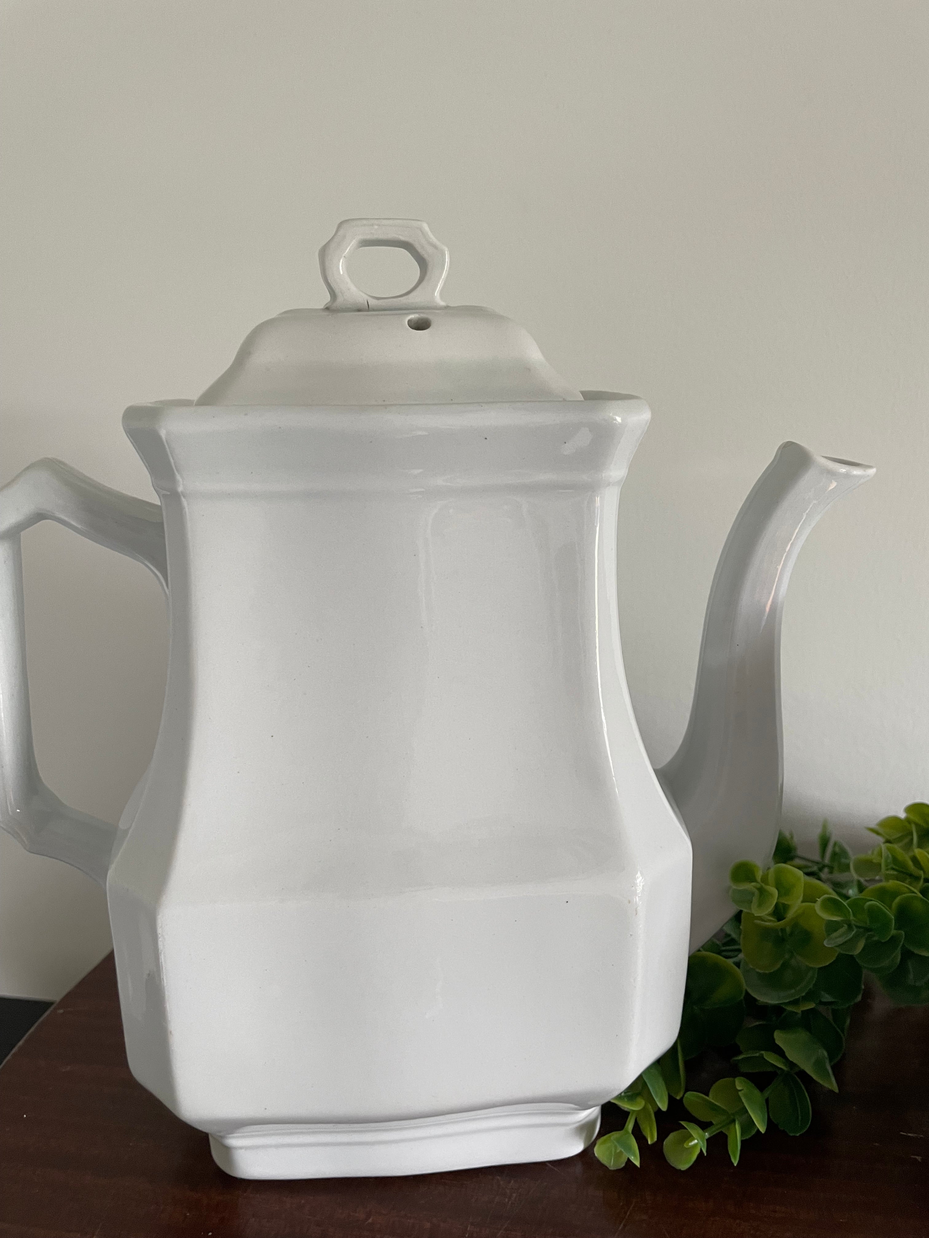 J&G Meakin teapot