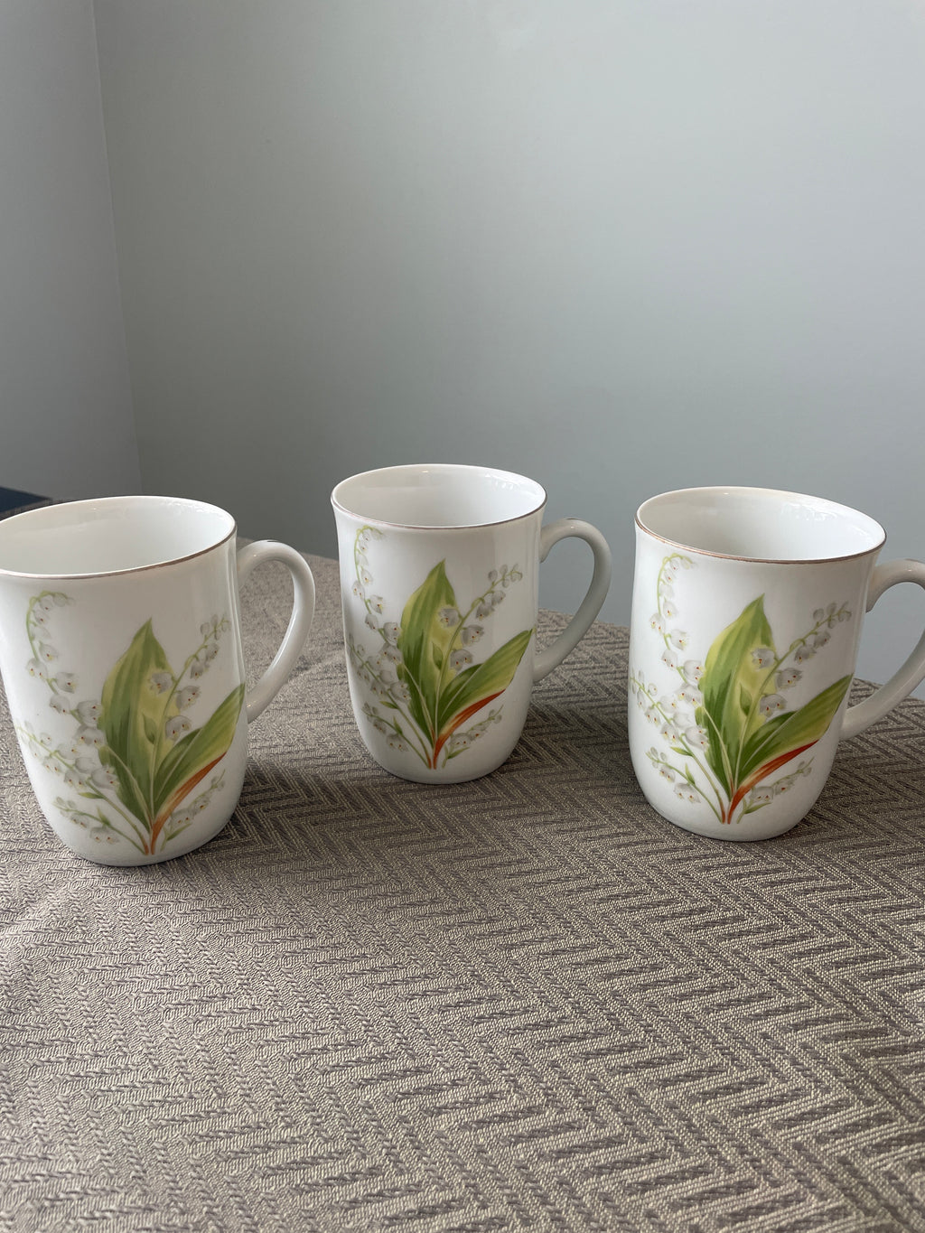 Japanese porcelain coffee/tea mugs