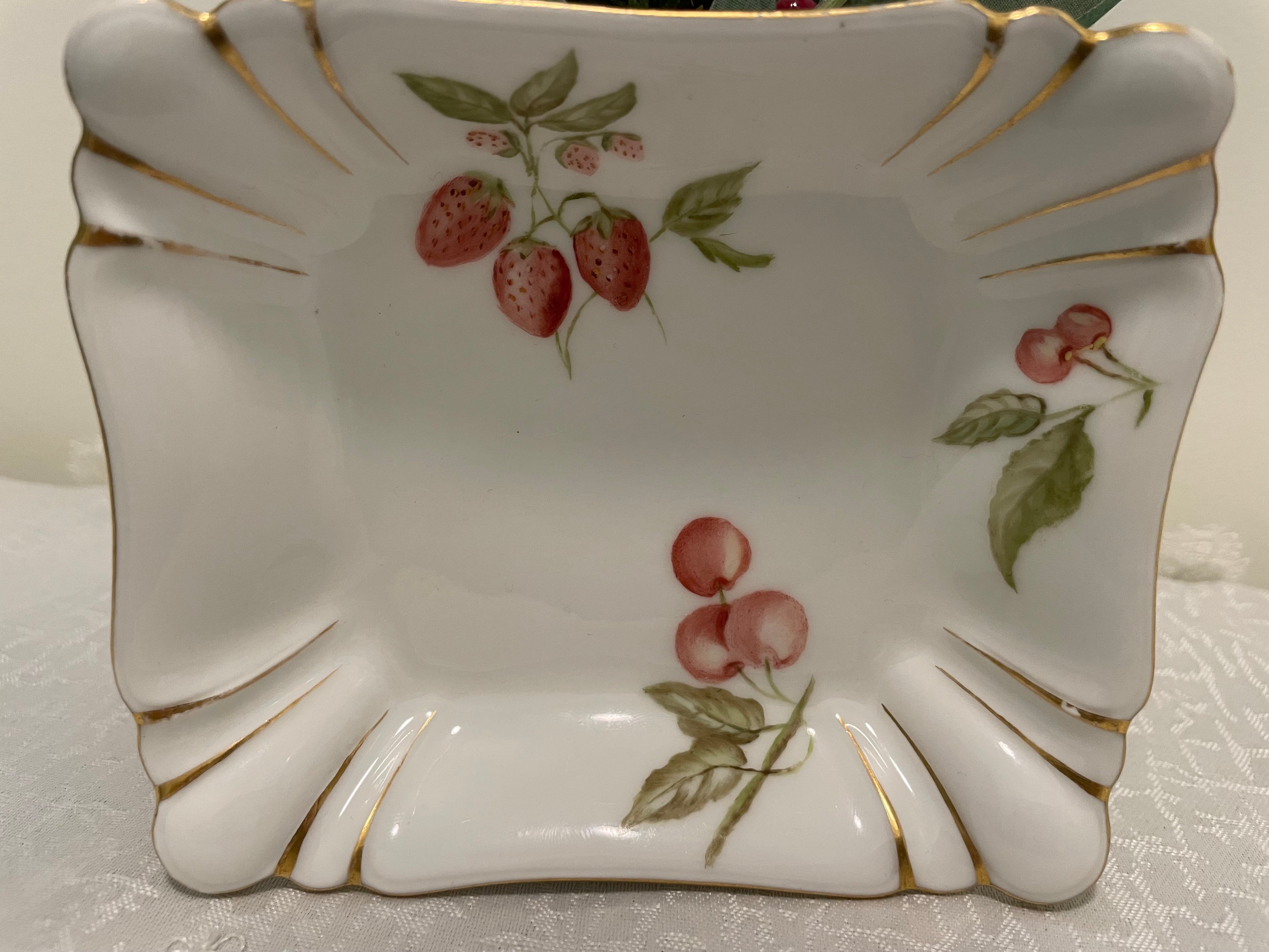 Haviland & Co. trinket dish