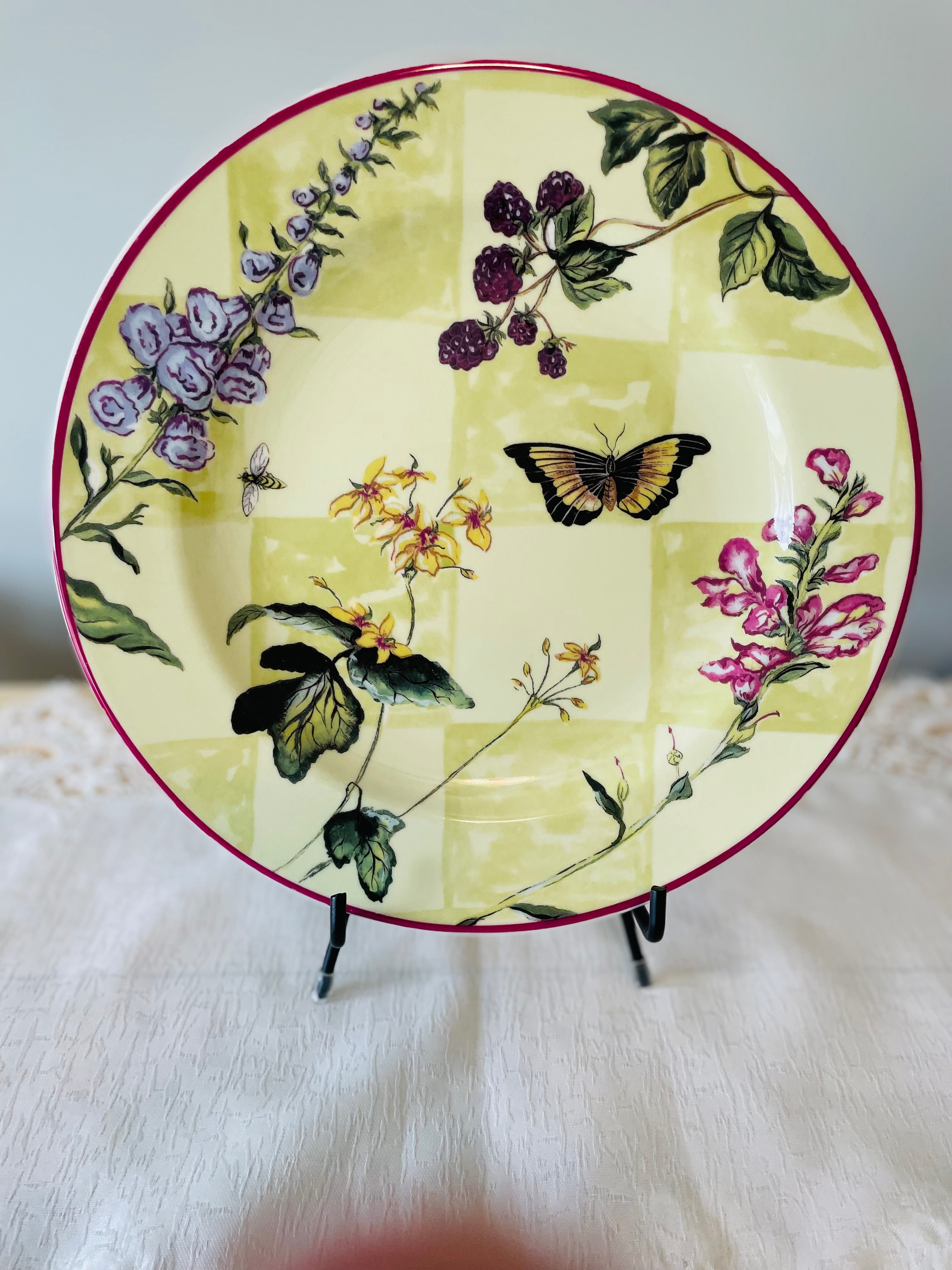 Tracy Porter (The Home Collection) Sweet Briar Rose Ceramic plate