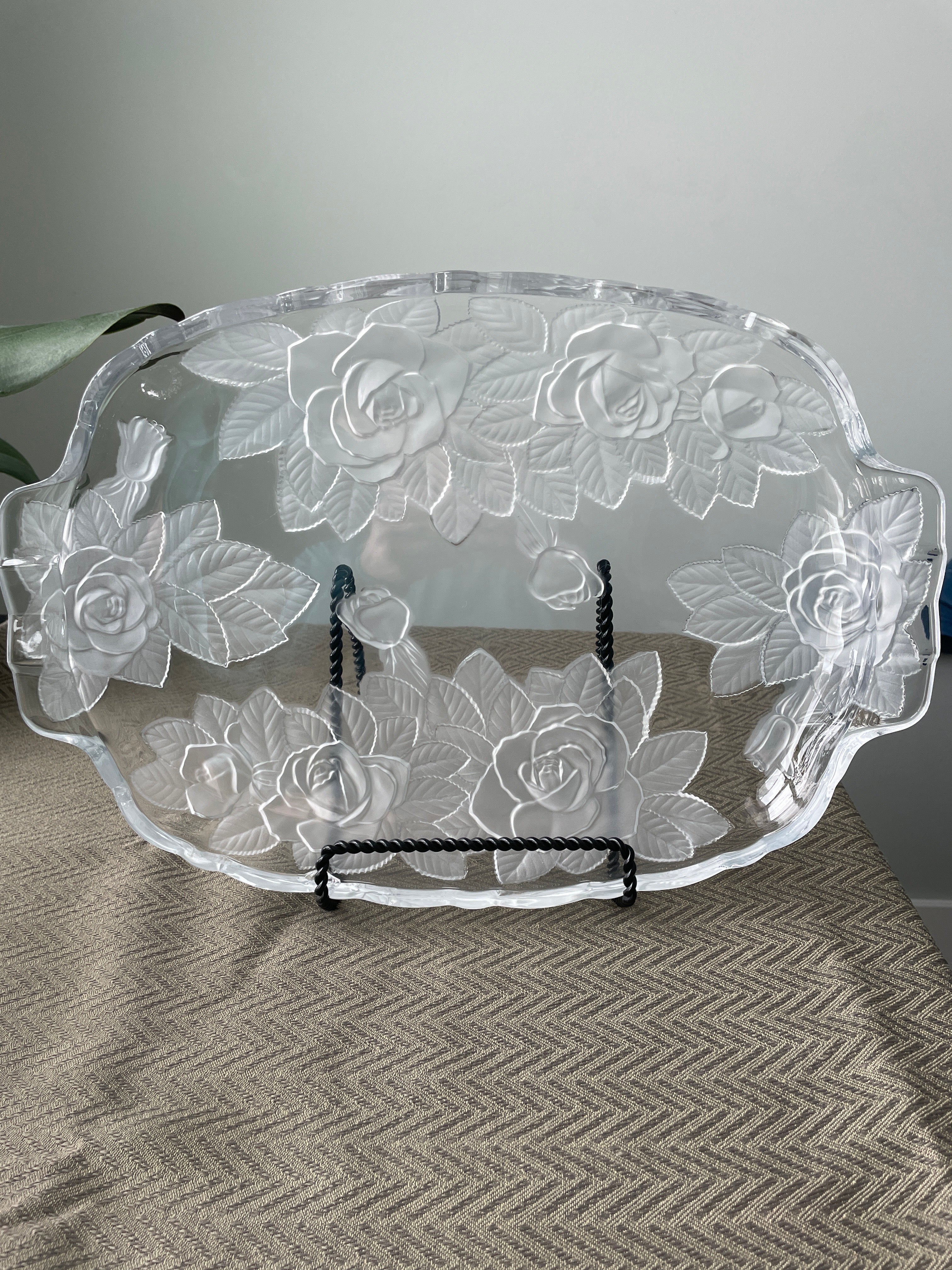 Mikasa Studio Nova Winter Rose platter