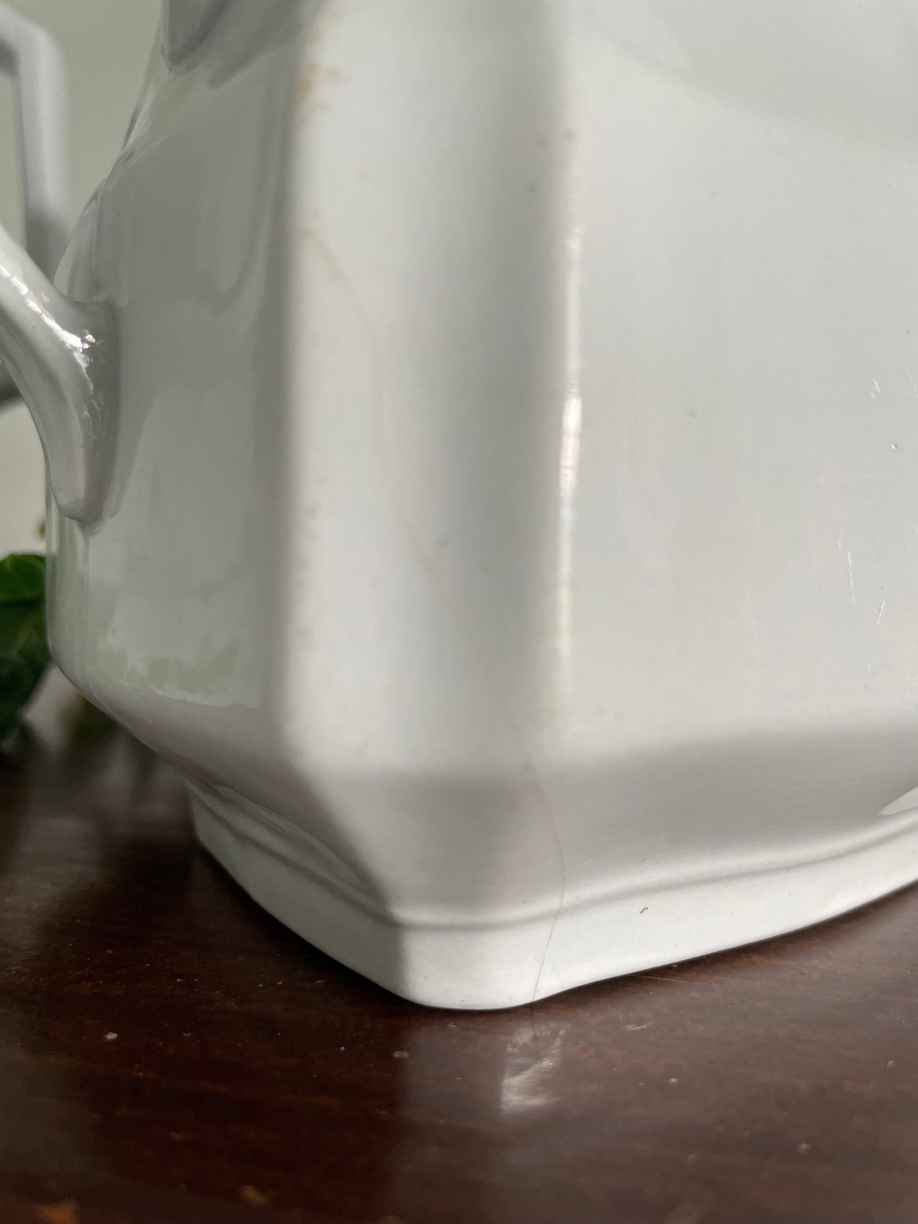 J&G Meakin sugar bowl