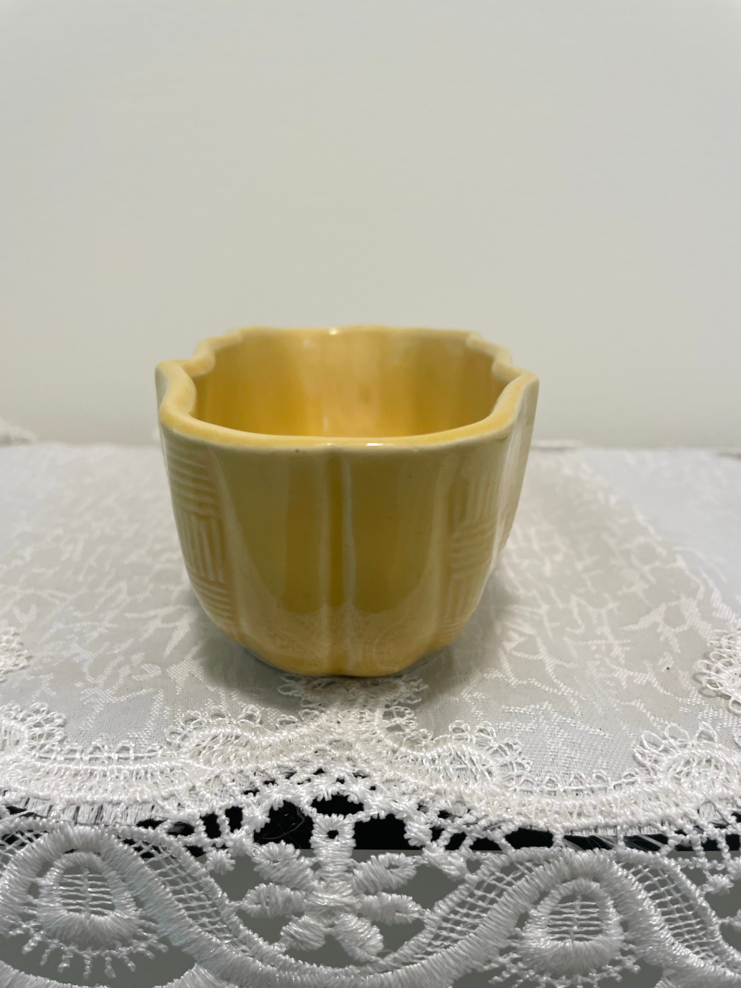 Yellow Vintage USA pottery