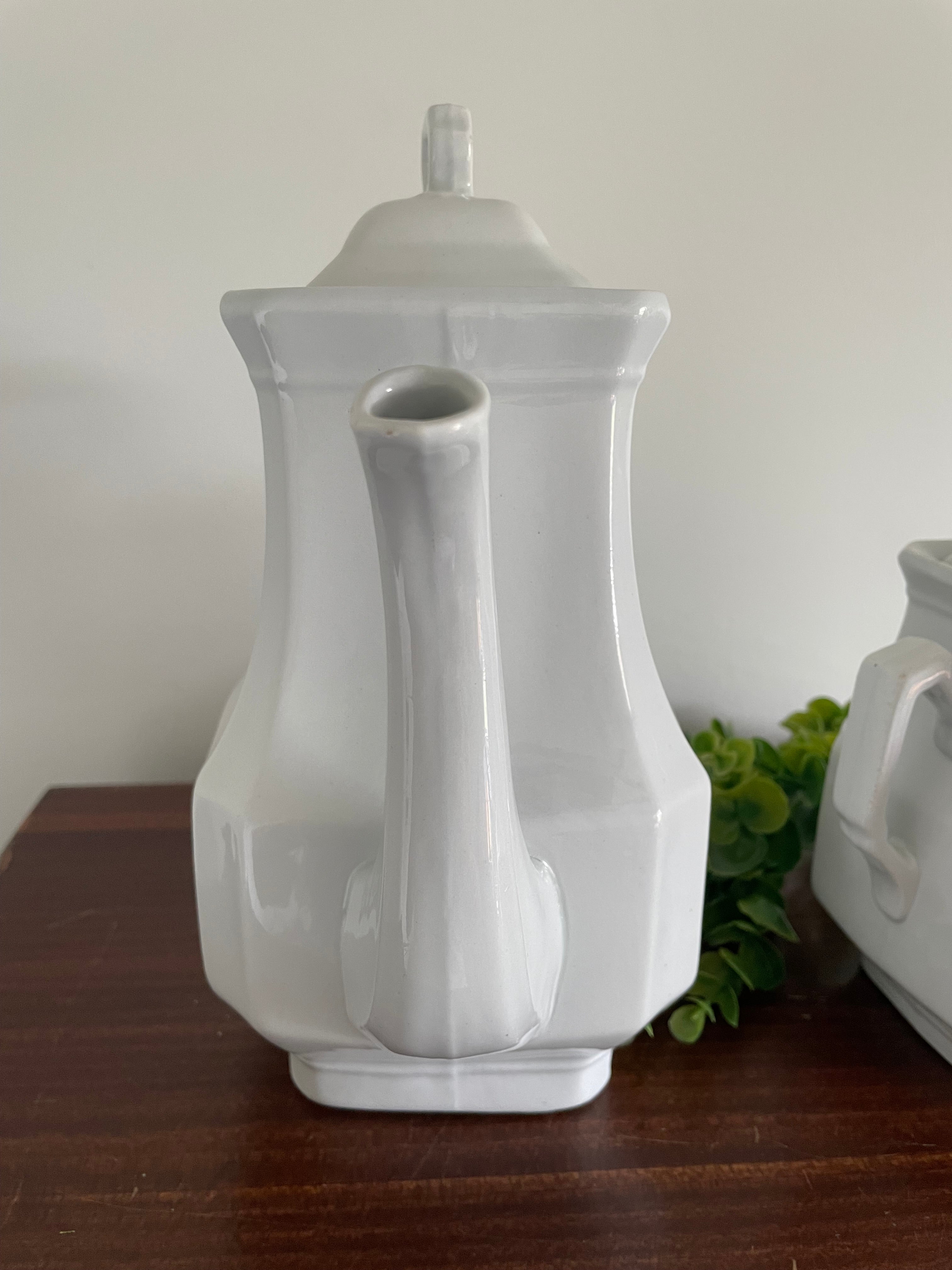 J&G Meakin teapot